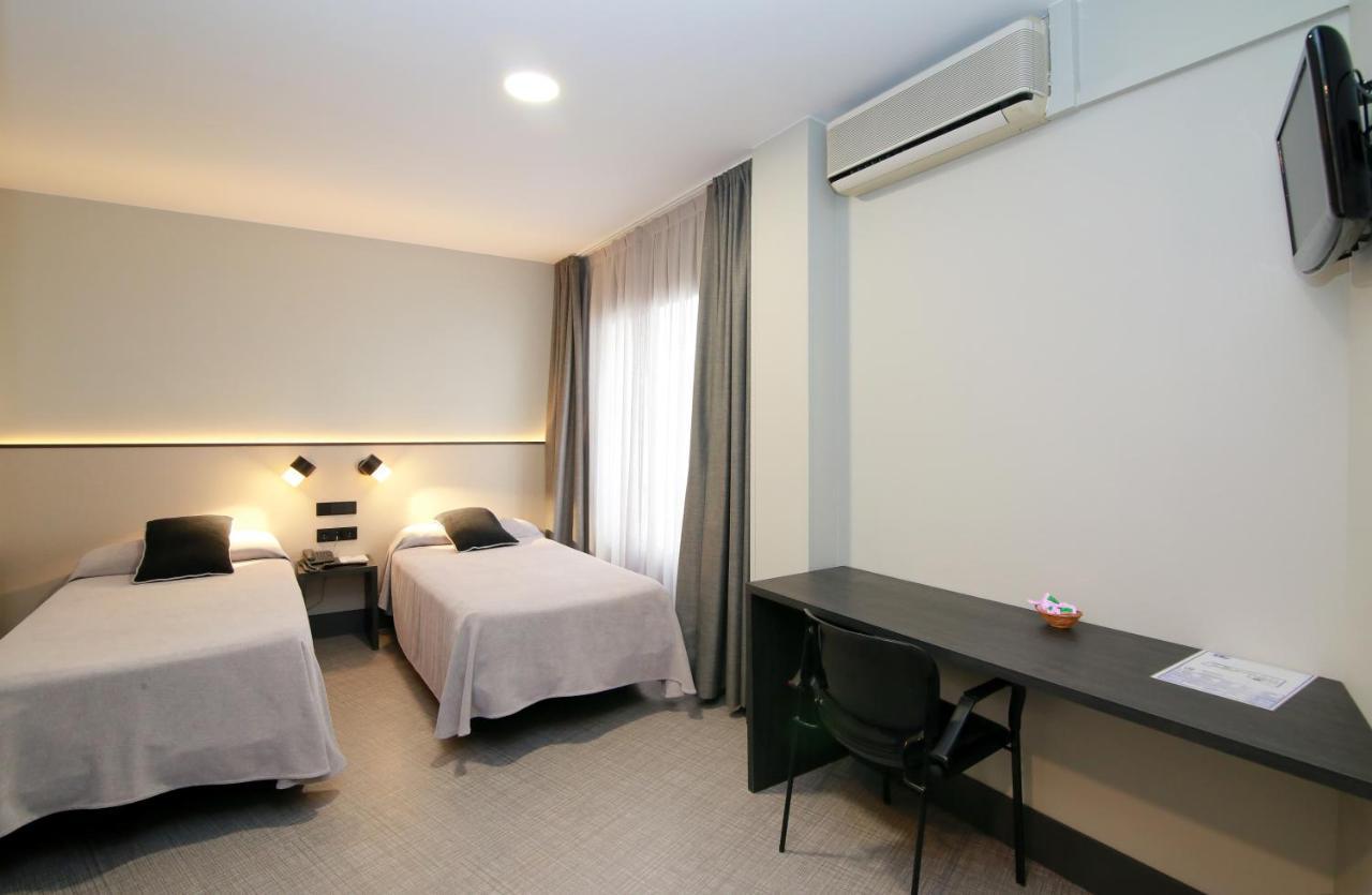 Hotel Esplugues Esplugues de Llobregat Eksteriør bilde